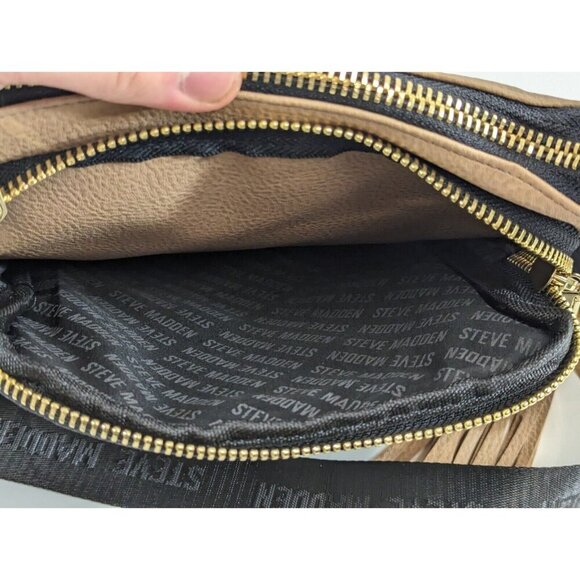 Steve Madden Crossbody Bag Tan Purse Fringe Detail Black Strap Gold Tone NEW - Picture 8 of 11